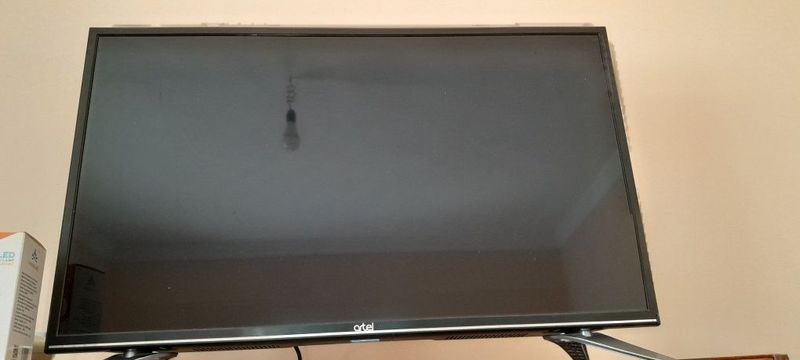 Телевизор Artel 32 smart