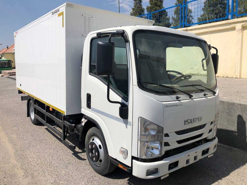 ISUZU NMR 77H COMFORT фургон (2 тонный, дизель)