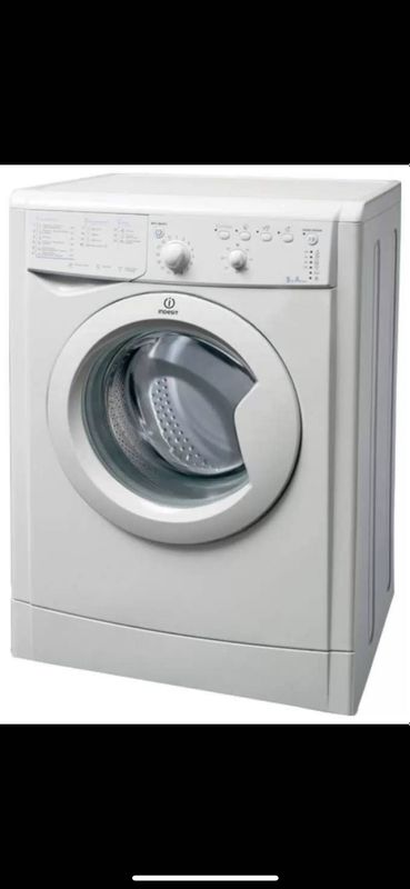Стиралка Indesit 5 kg Стиралка Indesit 5 kg