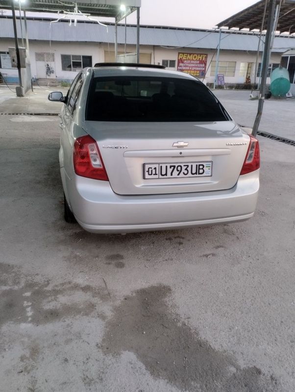 Lasetti 1.8 avtomat 2009 Lasetti 1.8 avtomat 2009