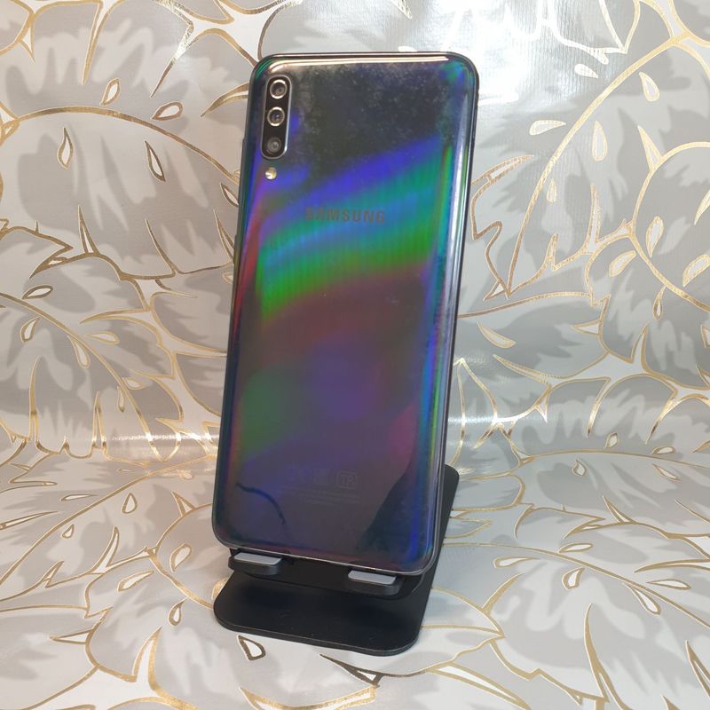 Samsung A70 srochna sotiladi