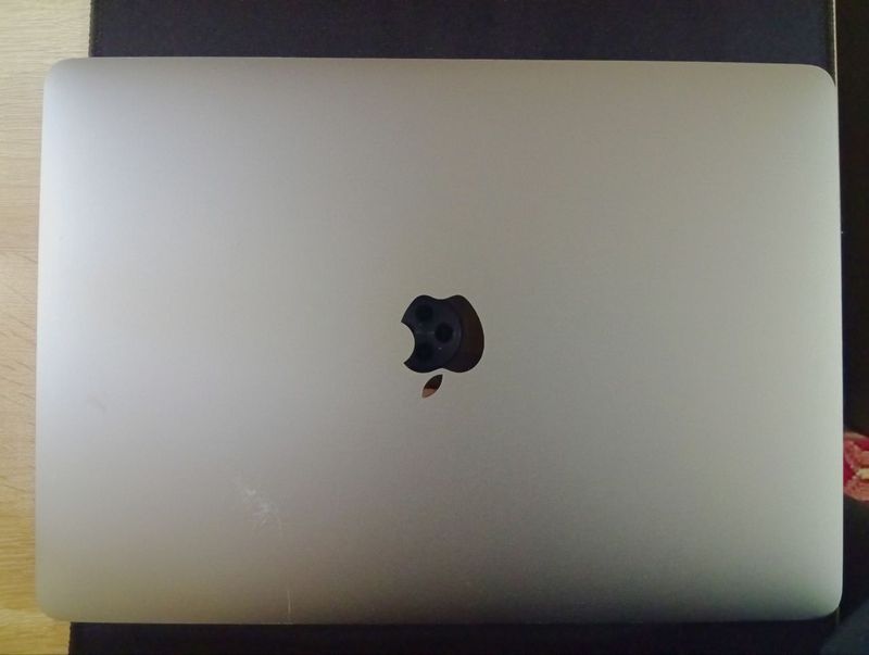 MacBook Pro 2017 (Core i5, 16GB RAM, 256GB SSD) Afzalliklari: Kuchli MacBook Pro 2017 (Core i5, 16GB RAM, 256GB SSD) Afzalliklari: Kuchli