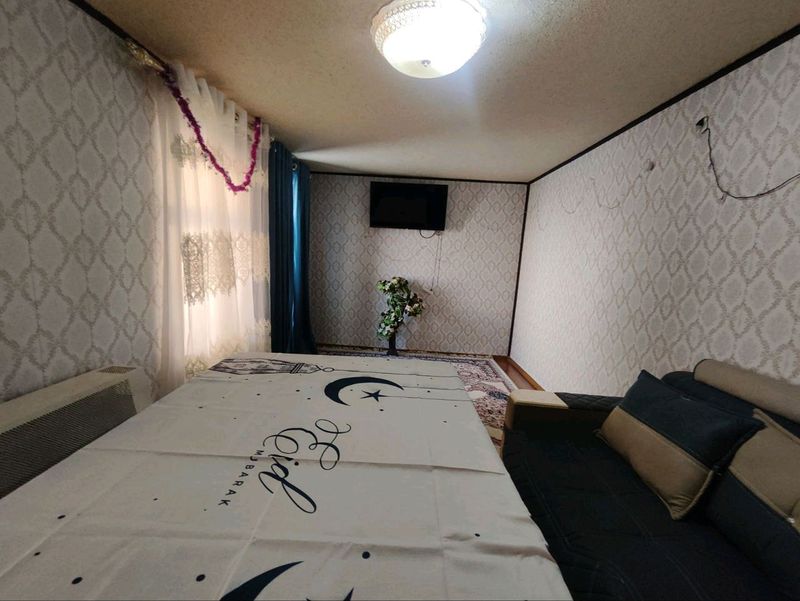 Toshkent viloyati nurafshon shaxar Oybek maxalla
