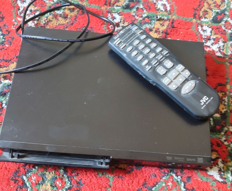 DVD плеер Samsung, старый,б/у , рабочий DVD плеер Samsung, старый,б/у , рабочий