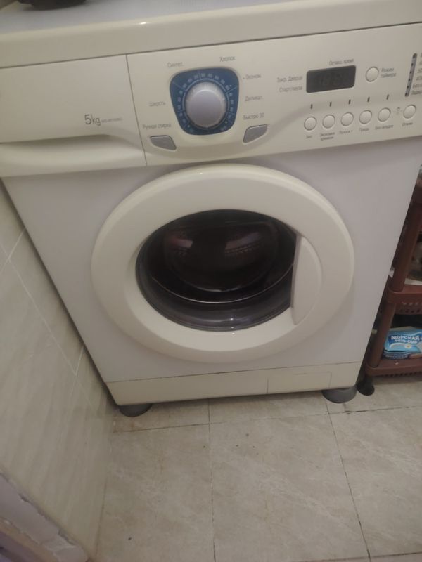 Продам стиральную машинку б/У LG Продам стиральную машинку б/У LG