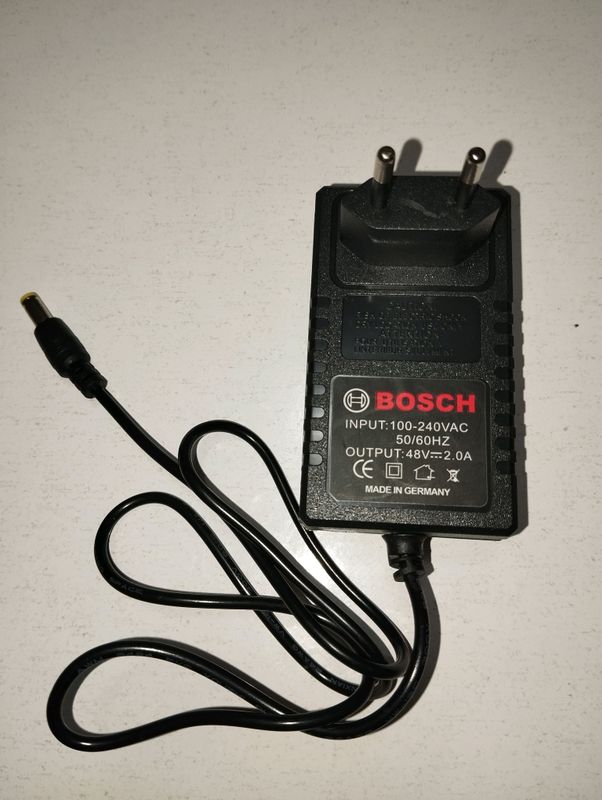 зарядка BOSCH 48V зарядка BOSCH 48V