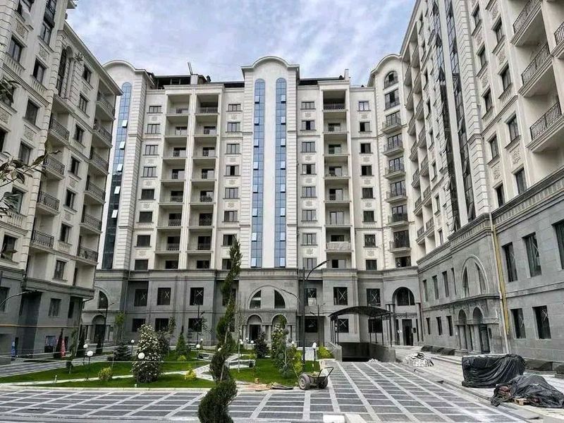 продаётся 4 комнт.квартира в ЖК Мухташам продаётся 4 комнт.квартира в ЖК Мухташам