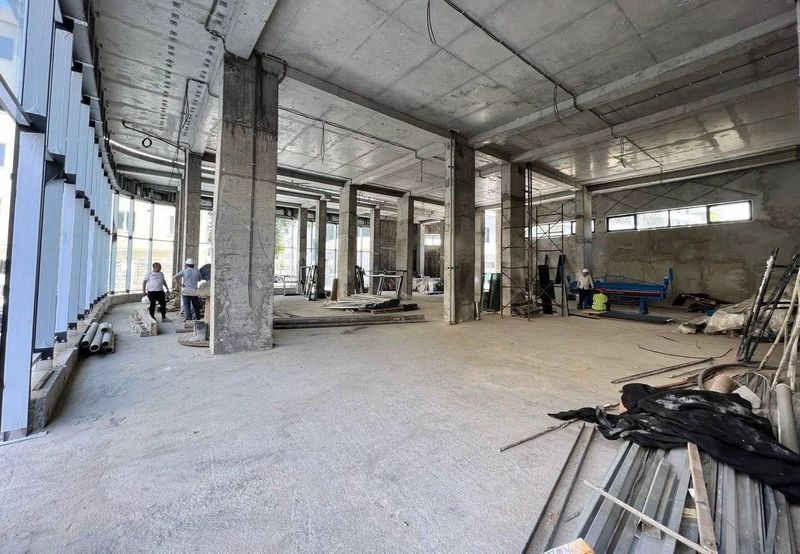 Infinity Sotuvda Tijorat Joyi 400 m2 korobka Sodiq Azimov ko'chasi Infinity Sotuvda Tijorat Joyi 400 m2 korobka Sodiq Azimov ko'chasi