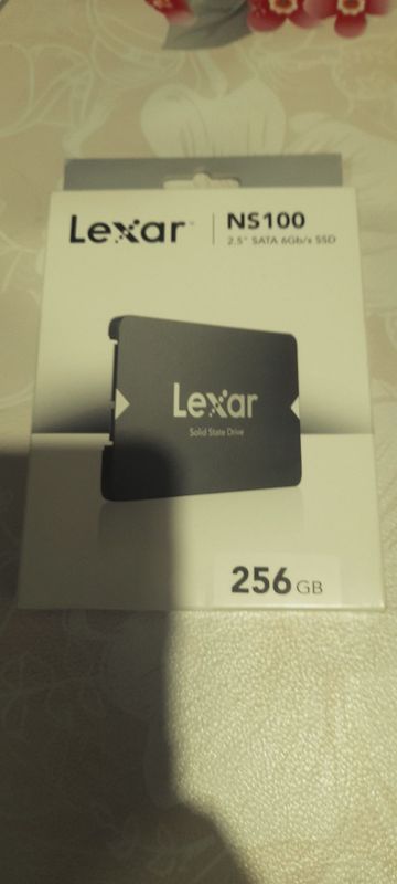SSD Lexar 256 gb новый SSD Lexar 256 gb новый