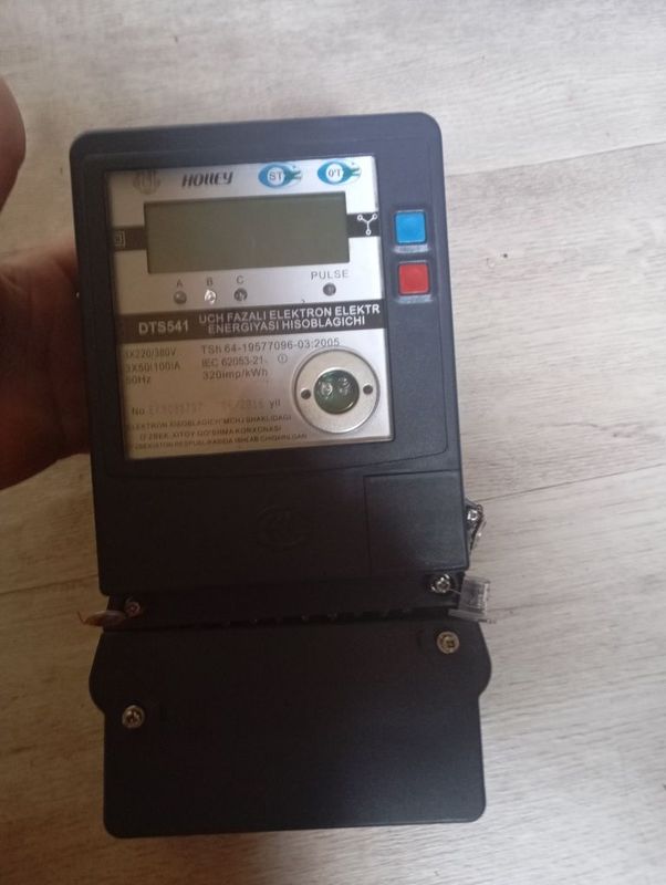 Продам трох фазный счётик Продам трох фазный счётик