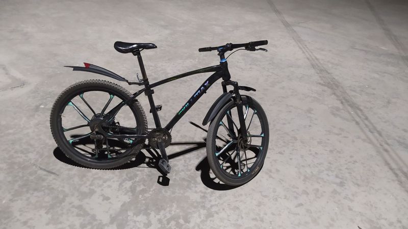 Velosiped 26 sotiladi!