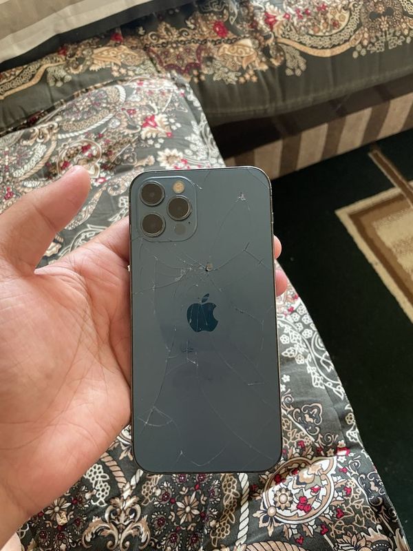 iPhone 12 pro 256 gb iPhone 12 pro 256 gb