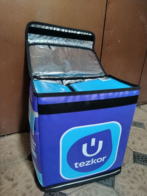 Termo sumka sotiladi