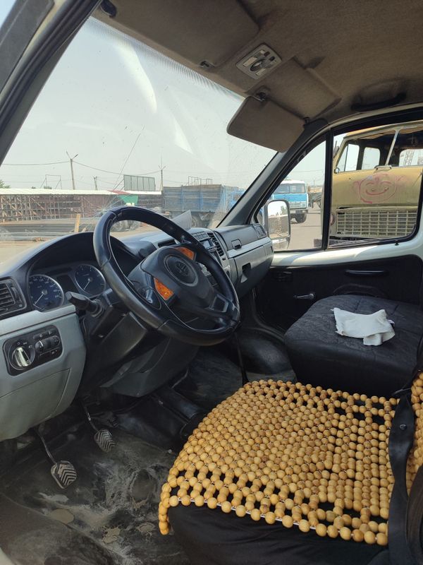 Gazel sotiladi narxi 10500$ Gazel sotiladi narxi 10500$