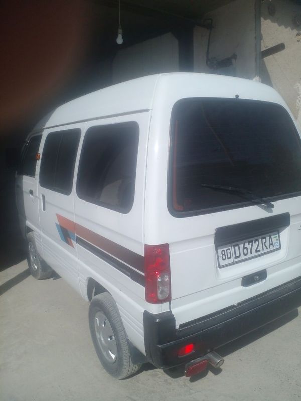 Moshina zur xolatda Moshina zur xolatda