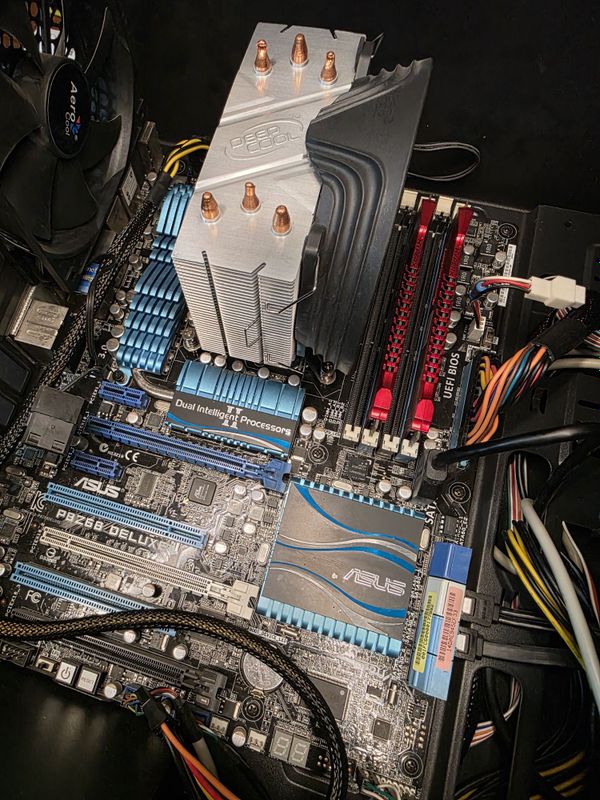 Комплект i7 3770, 16 gb, asus p8z68 deluxe, gammax 300 Комплект i7 3770, 16 gb, asus p8z68 deluxe, gammax 300