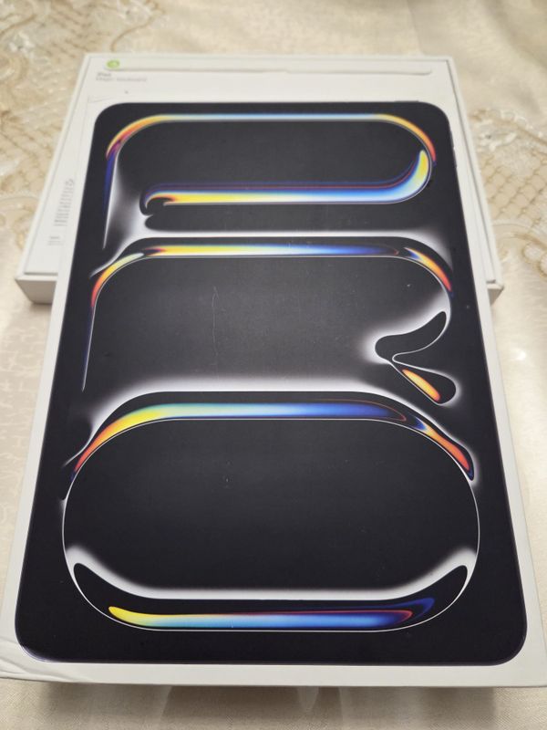 Ipad Pro 11 (M4) WI-FI + Celluar Ipad Pro 11 (M4) WI-FI + Celluar