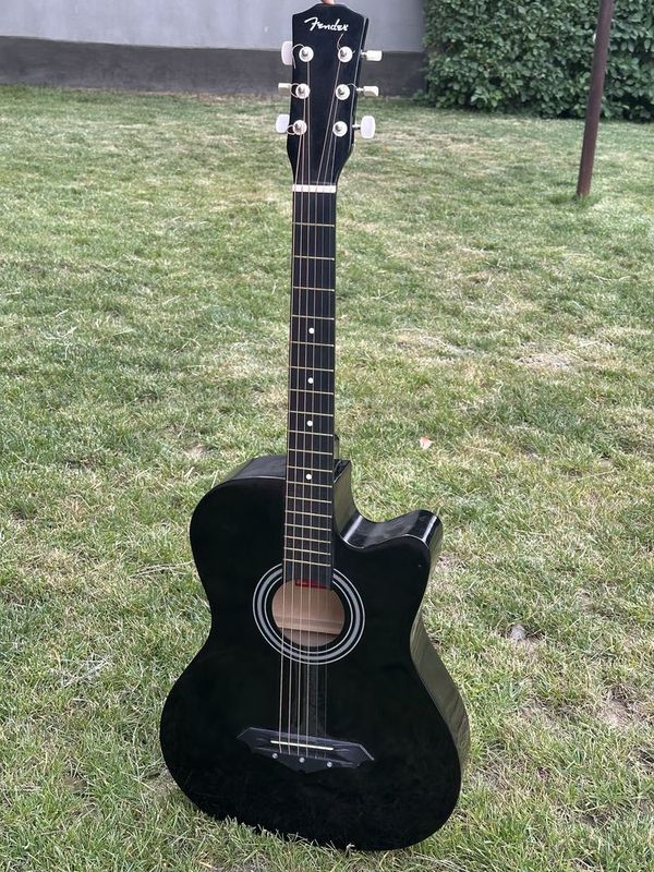 Gitara Sotiladi !!! Gitara Sotiladi !!!