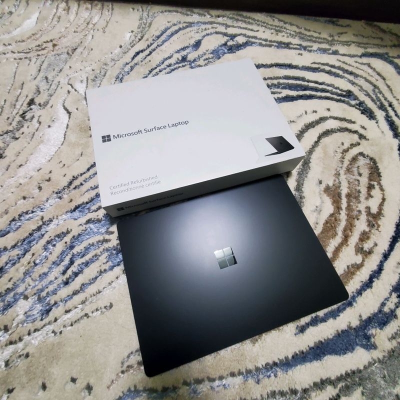 microsoft surface laptop 💻