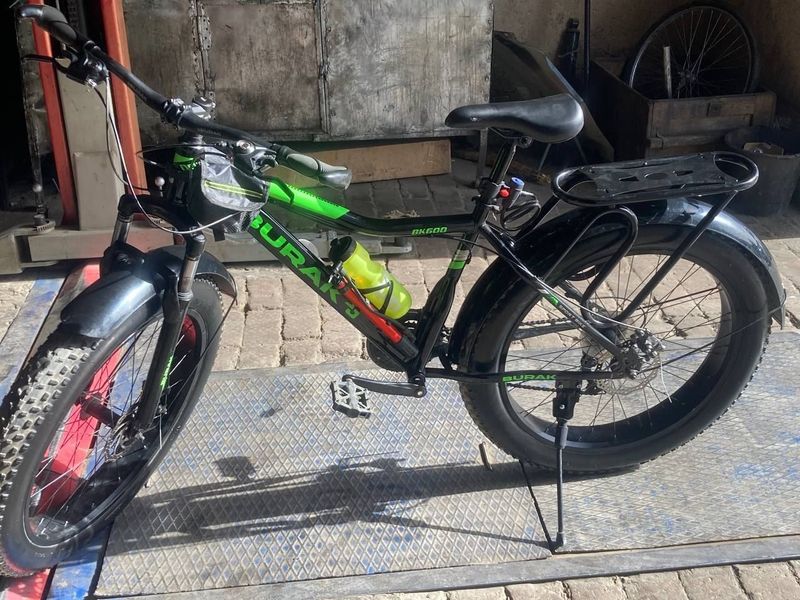 Velosiped sotiladi aybi yot srochna Velosiped sotiladi aybi yot srochna