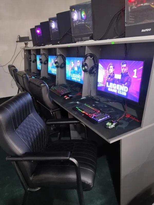 Kampyuter PS3 sotiladi komplek xamma narsasi bilan 100% garantya