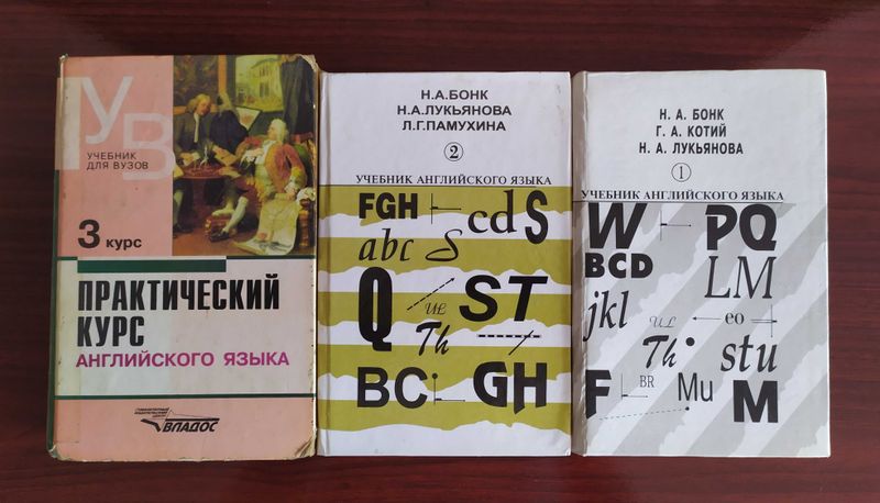 Продаются книги, цена договорная