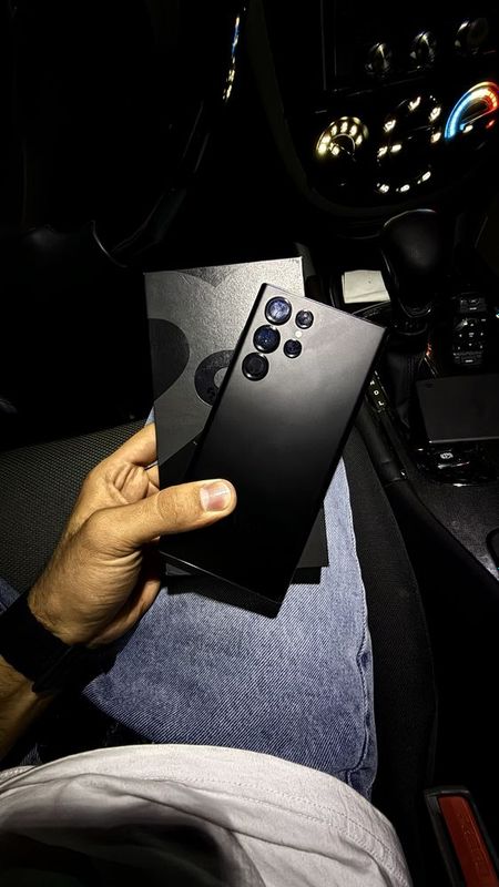 S22 ultra 256gb 2 ta sim kartalig imeka otgan hamma yogi ishlidi S22 ultra 256gb 2 ta sim kartalig imeka otgan hamma yogi ishlidi