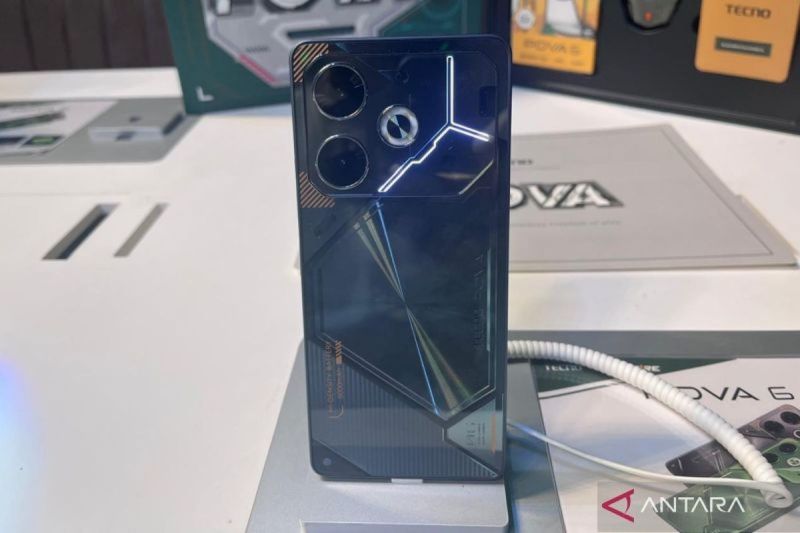 TECNO POVA 6. 5G kamera videoga 2k kamera 108mp qogani pastda o TECNO POVA 6. 5G kamera videoga 2k kamera 108mp qogani pastda o