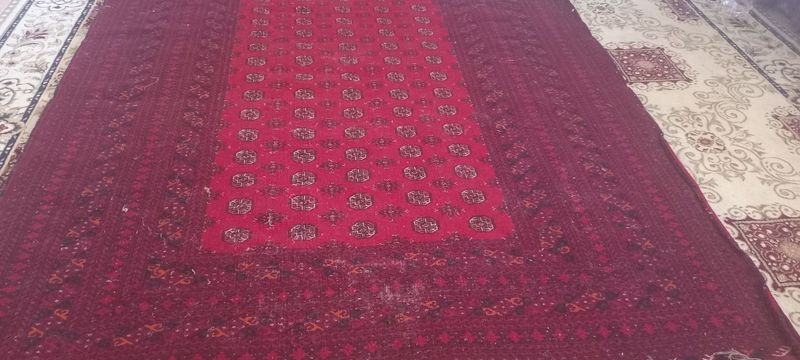 Turkman gilami qadimiy qo'lda to'qilgan Turkman gilami qadimiy qo'lda to'qilgan