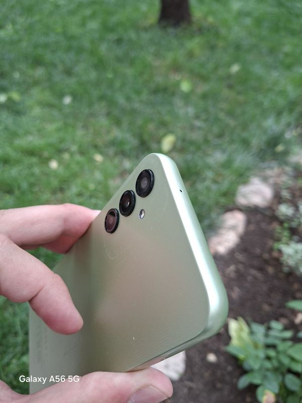 Samsung A14 6/128 1 qol ayol kishi tutkan srocna Samsung A14 6/128 1 qol ayol kishi tutkan srocna