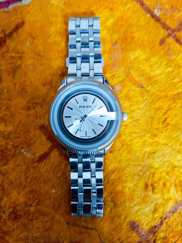 Rolex qõl soati sotiladi Rolex qõl soati sotiladi