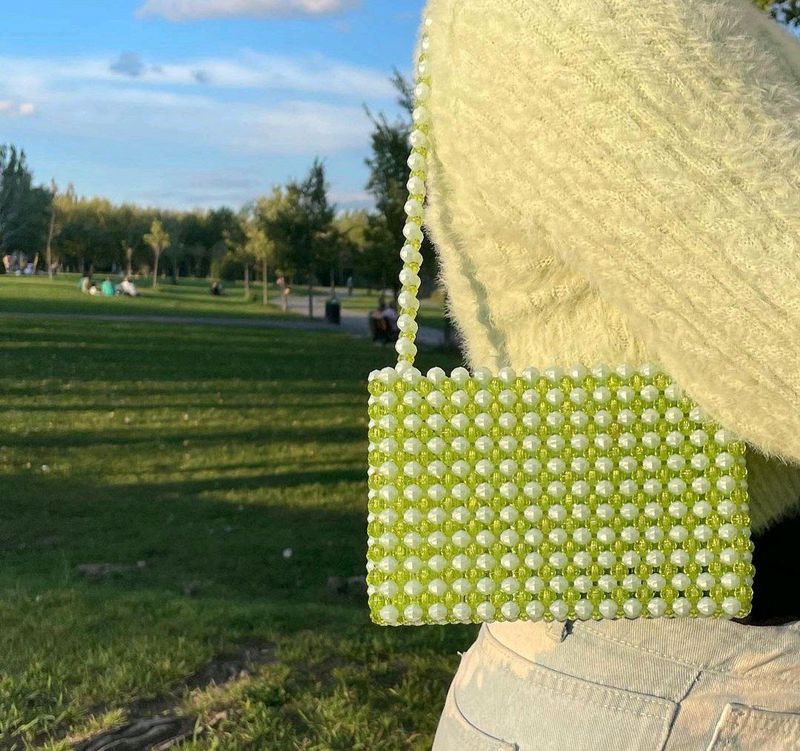 sumka durdan va hrustaldan tayyorlangan