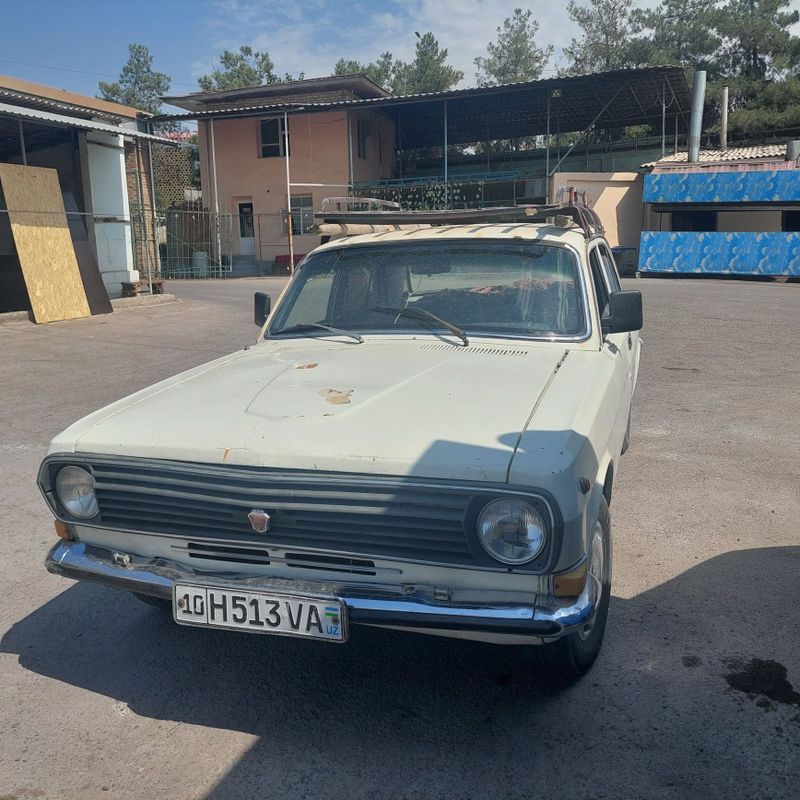 Volga 1988 yil oq Volga 1988 yil oq