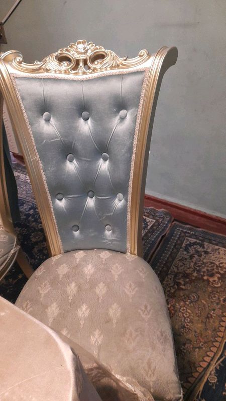 12 stoli bor narxi 800$ manzil Qoʻqon 1 oylik 12 stoli bor narxi 800$ manzil Qoʻqon 1 oylik