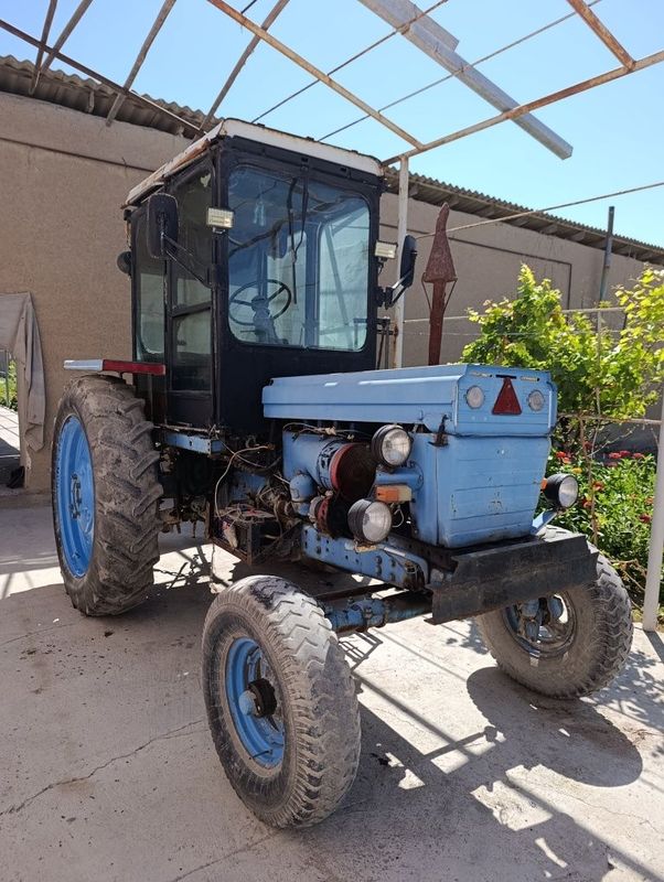 Qishloq hojalik texnikasi traktor T28 Qishloq hojalik texnikasi traktor T28
