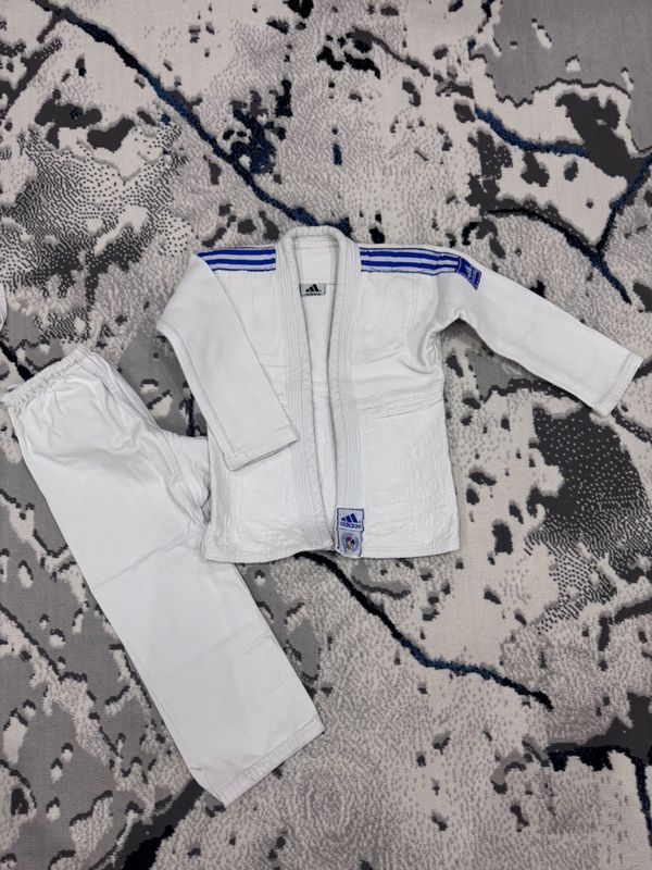 Продам Кимано для JUDO Продам Кимано для JUDO