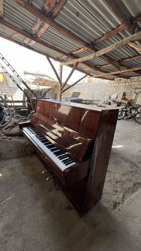 Pianino sotiladi Pianino sotiladi