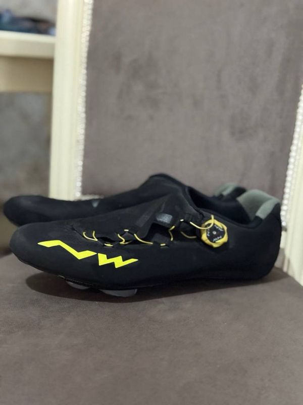 Велотуфли Northwave made in Italy full carbon Велотуфли Northwave made in Italy full carbon