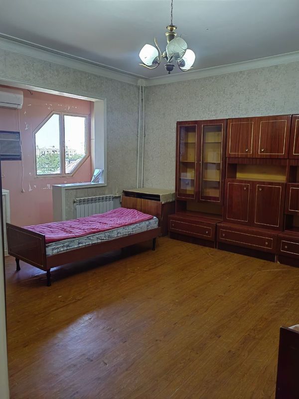 Сдается 1 комнатная квартира на кадишева