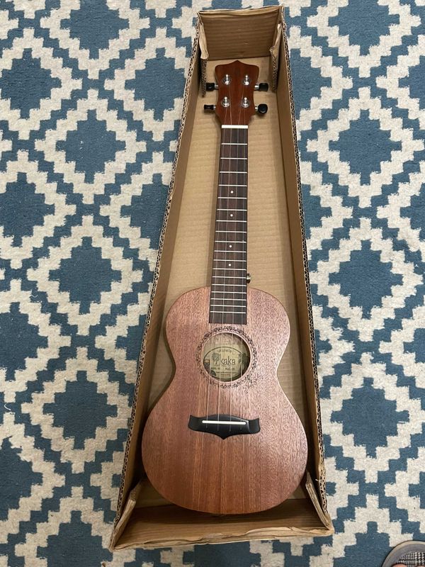 Укулеле - Ukulele Huawind KUC-20 Укулеле - Ukulele Huawind KUC-20
