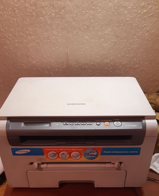 Продаю свой принтер МФУ Samsung SCX-4200 Продаю свой принтер МФУ Samsung SCX-4200