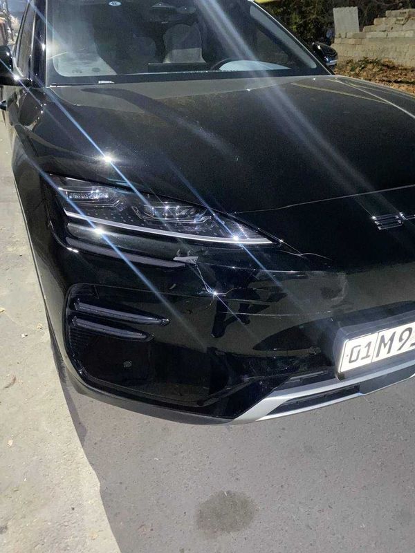 byd oldi bamfer sotiladi 6 ta teshili byd oldi bamfer sotiladi 6 ta teshili