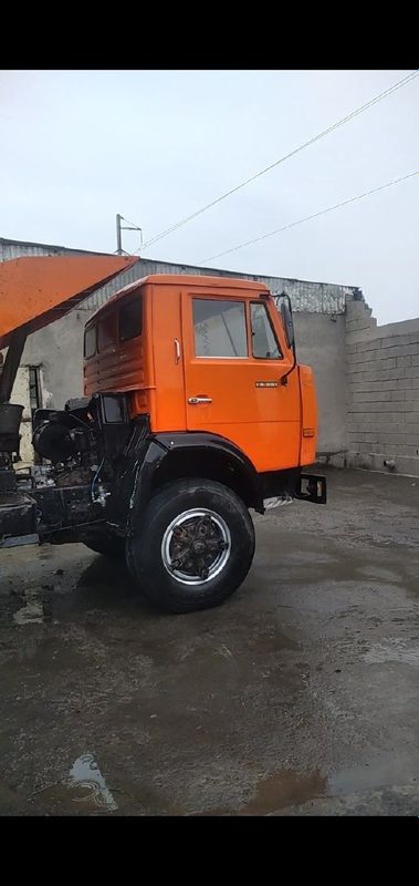Kamaz samasval sotiladi