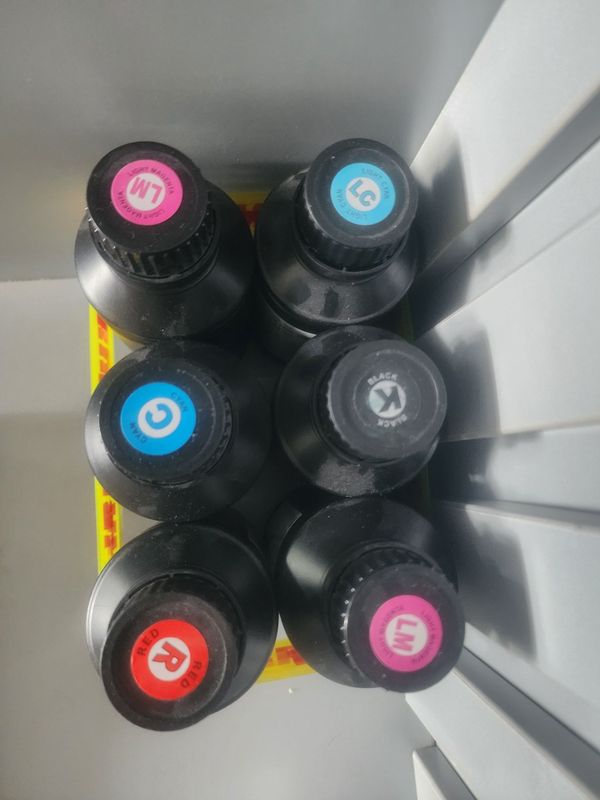 Уф краска R,G,LM новый по $10 Уф краска R,G,LM новый по $10