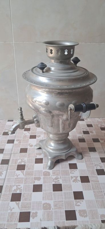 Samovar elektricheskiy 3 litra Samovar elektricheskiy 3 litra