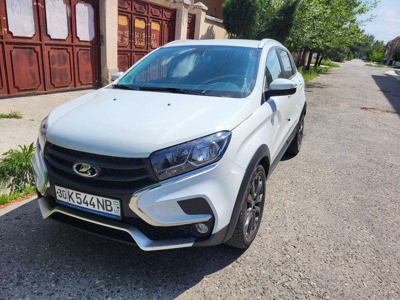 Lada xray cross 1.6 nissan mator Lada xray cross 1.6 nissan mator