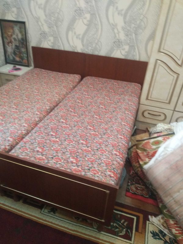 Продам 2 крепкие кровати, чистые без паразитов. Гарантия Продам 2 крепкие кровати, чистые без паразитов. Гарантия