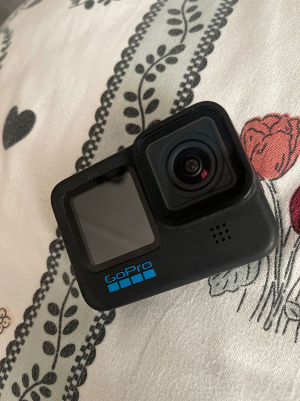 GoPro 10 hero срочно продам GoPro 10 hero срочно продам