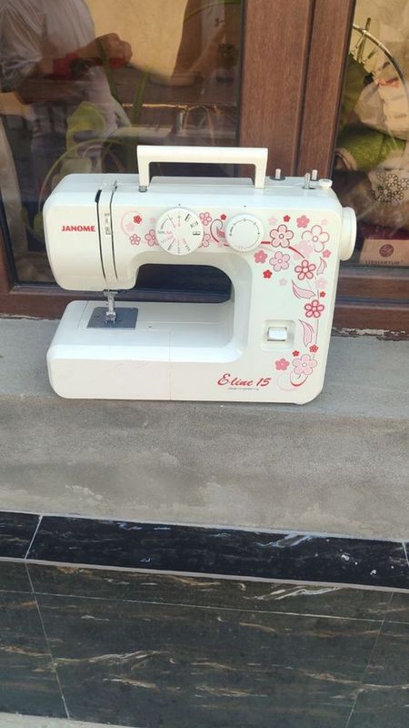 Швейная машинка Janome 15 Швейная машинка Janome 15