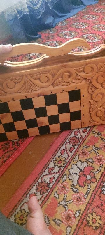 Nardi yangi ruchnoy zo‘tilgan Nardi yangi ruchnoy zo‘tilgan